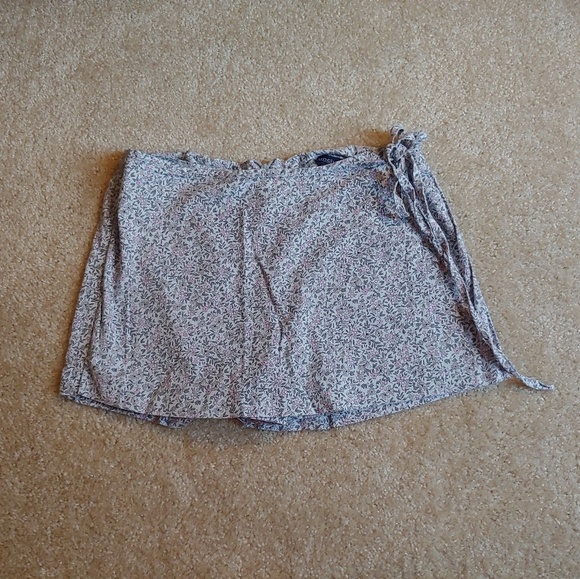 Uncivilized grey&pink floral shorts w/front wrap - Picture 1 of 5